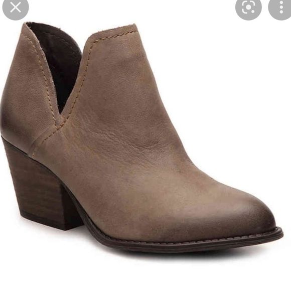 Steve Madden Shoes - Steve Madden adelphie leather booties size 6.5